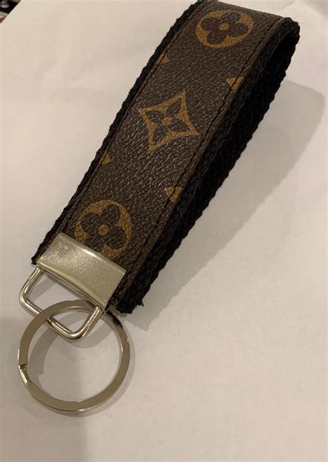 louis vuitton card holder keychain.